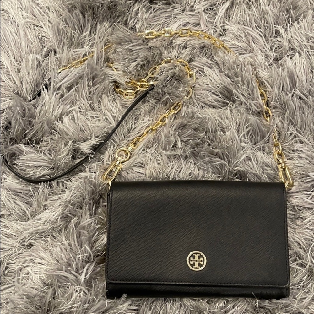 Tory Burch Robinson Black & Metallic Chain Wallet